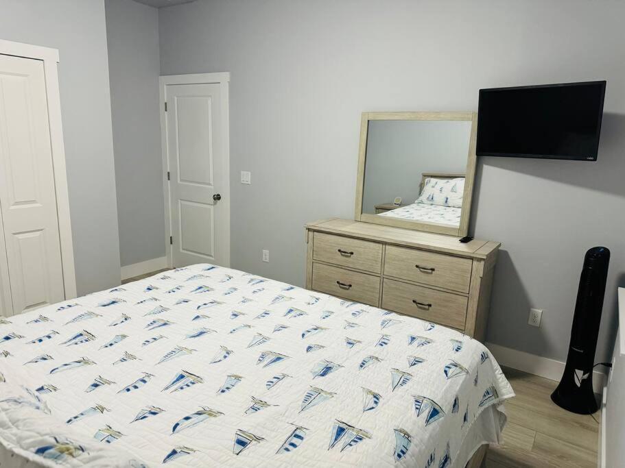 Brand New Tampa Oasis With Private Jacuzzi Retreat * Lutz