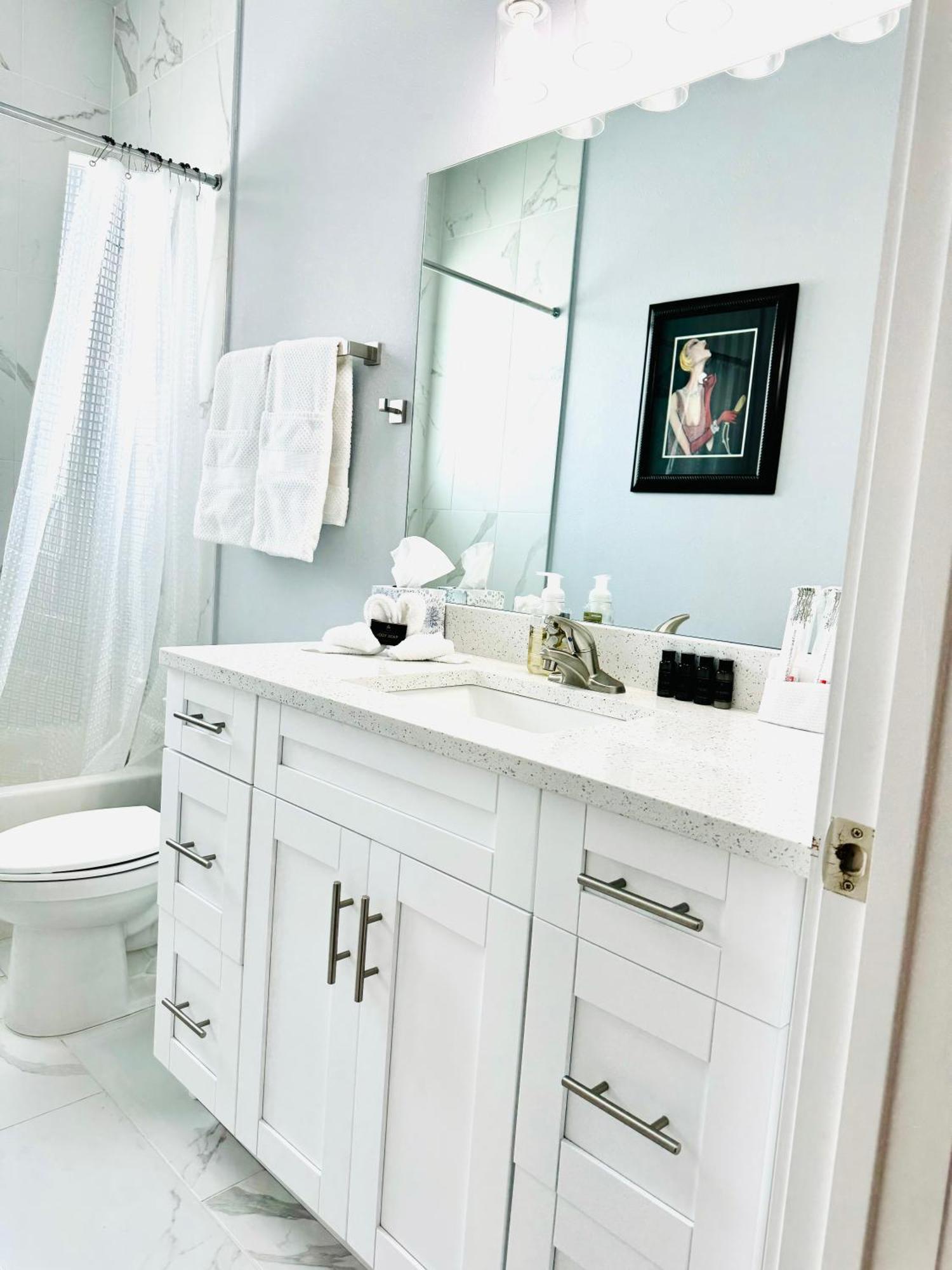 Brand New Tampa Oasis With Private Jacuzzi Retreat * Lutz